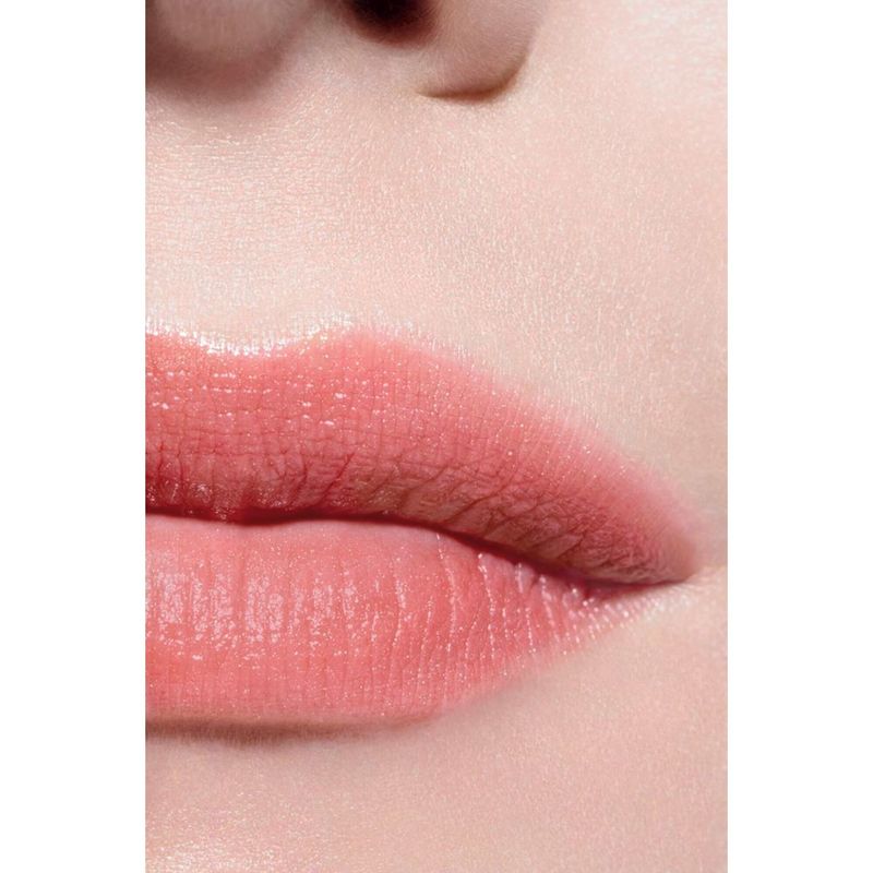 CHANEL A Hydrating Tinted Lip Balm That Offers Buildable Colour For